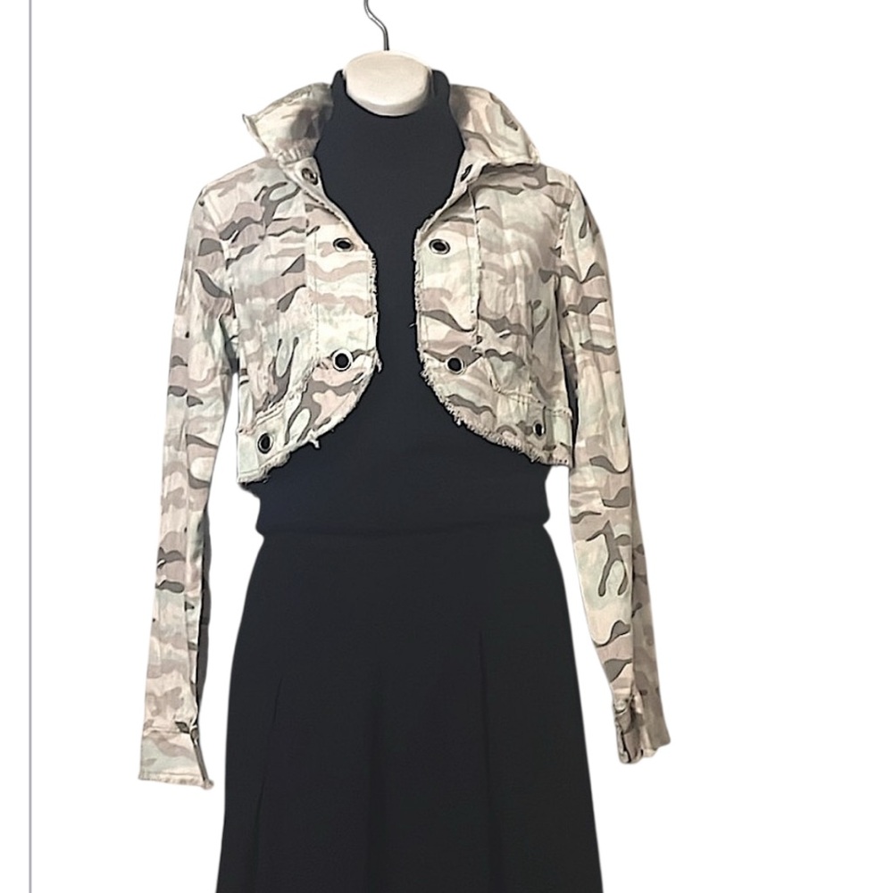 Mur Mur Anthropologie Camo Linen Cropped Embroidered Beaded Embellished Jacket M
